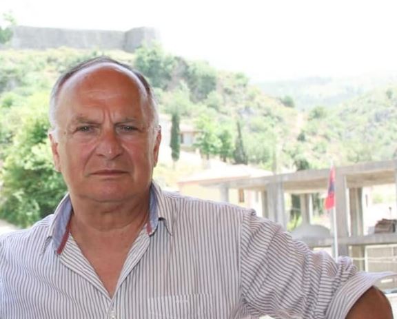 Ndahet nga jeta shkrimtari Kiço Blushi