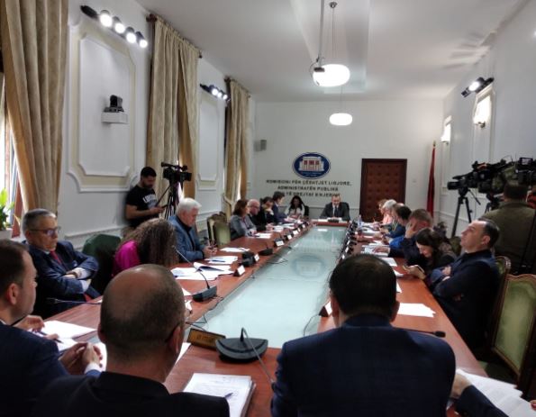 Komisioni i Ligjeve miraton dekretin e Metës për Kadastrën