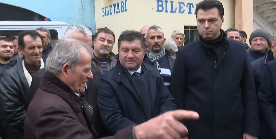 VIDEO/Lezhianët mbështesin Bashën: Rama, hajduti i votave