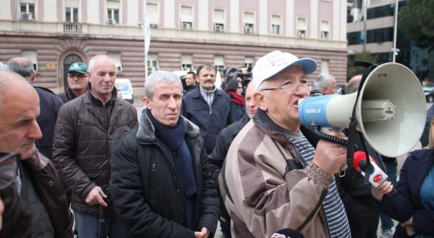 ‘Shuplaka e radhës’ për Ramën, nis një tjetër protestë dhe paralajmërimi për grevë