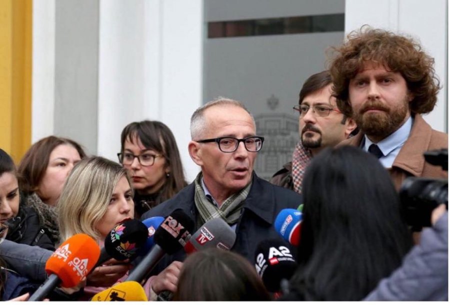 FOTO/ ‘Pedagogët vendosin të futen në grevë në mbrojtje të lirisë’