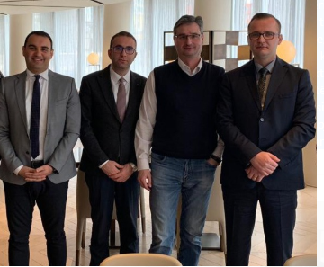 PD takim me delegacionin parlamentar çek: Djegia e mandateve e vetmja rrugë për demokracinë