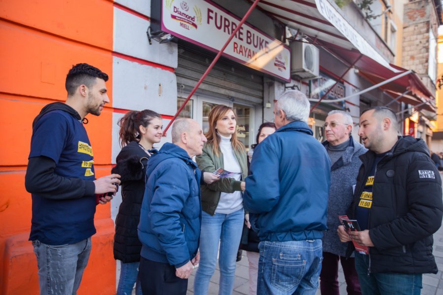 Tabaku, derë më derë: Të shtunën të dalim për të ardhmen tonë