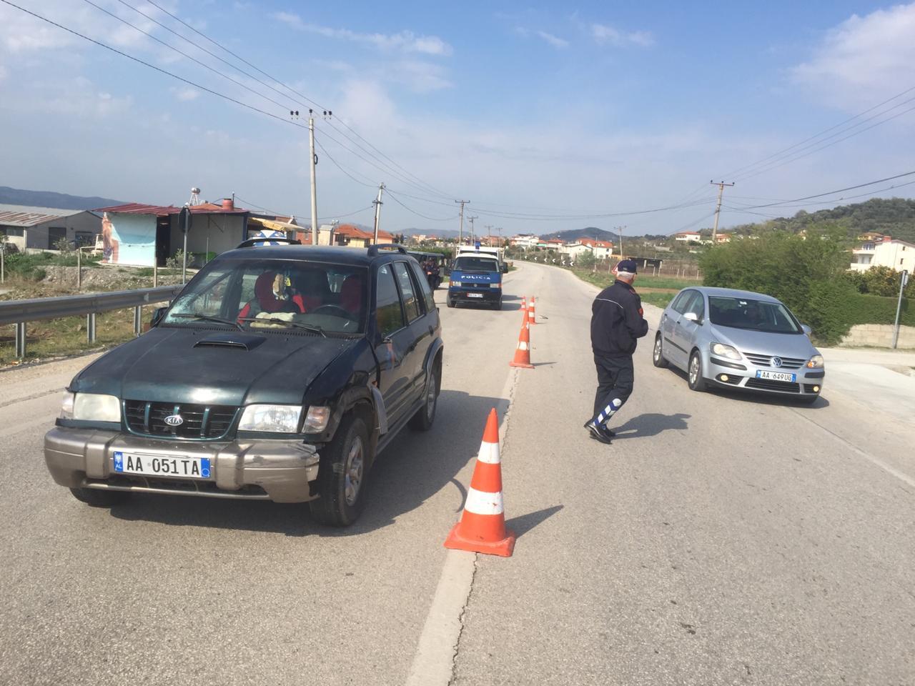 Aksidenti në Peqin me të plagosur një çift, gruaja në gjendje të rëndë
