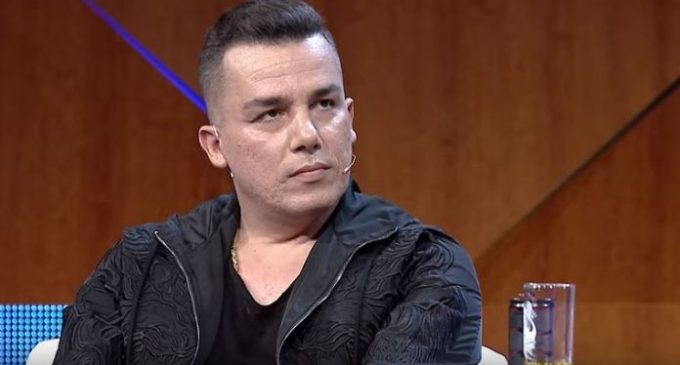 Albi Nako me mesazh ndryshe: Tek ne nuk është e turpshme të jesh ‘trutrashë’ por ‘truptrashë’…