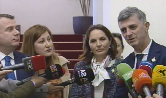 Balla i bindur për hapjen e negociatave, deputetët francezë: Nuk ndërhyjmë në debatet e brendshme