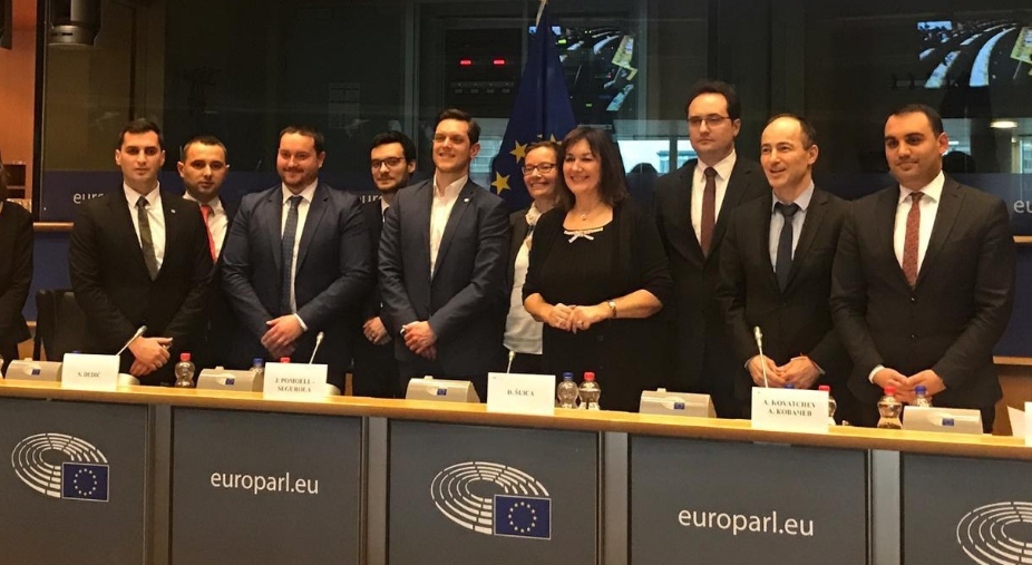 Këlliçi në Bruksel, mesazhi nga PPE: Rruga e Shqipërisë në BE kalon përmes demokracisë funksionale