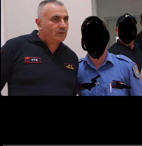 FOTO/Denoncimi: ‘Drejtori i burgut të Fierit liron vrasësin në këmbim të parave’