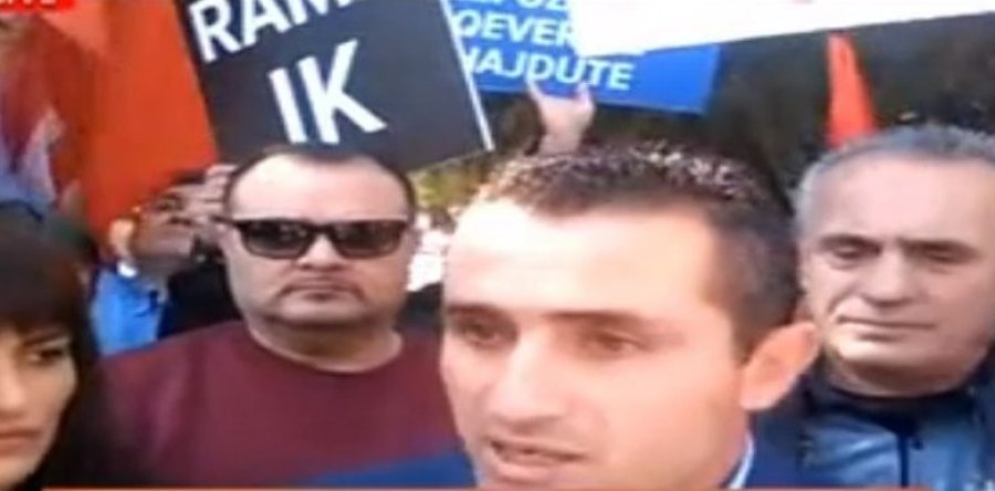 “Rama ik”/ Shqiptarët në Greqi protestojnë kundër qeverisë Rama