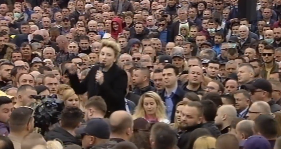 VIDEO/Refuzoi mandatin e deputetes, Xhixho për kandidatët e LSI: Ata përfaqësojnë votat e tradhëtarëve