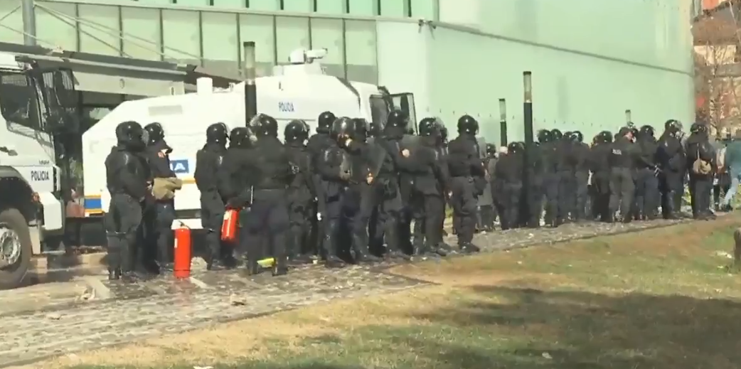 Protesta e opozitës, policia “harron” protestuesit e lënduar: Ngritëm grupin hetimor