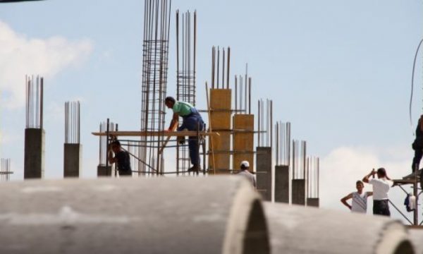 Shqipëria kryeson rajonin për të punësuarit pa sigurime