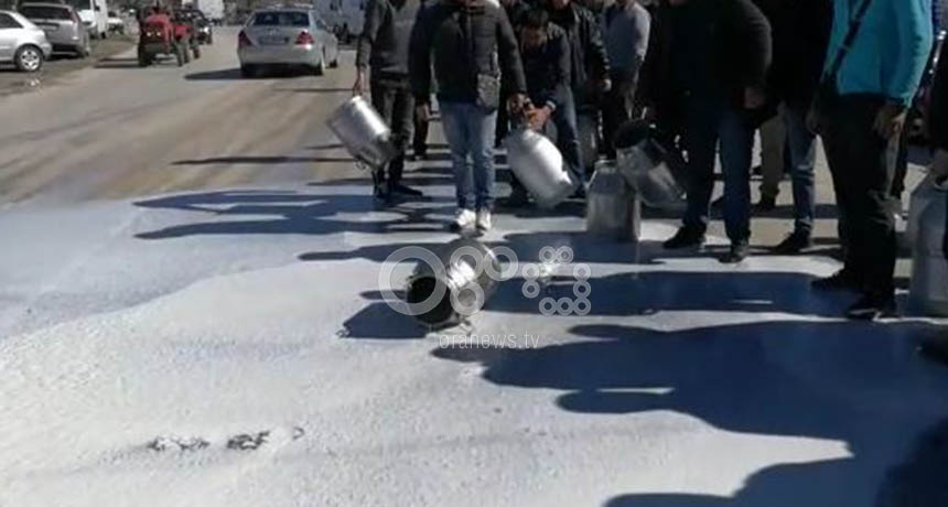 VIDEO/E paralajmëroi Berisha më herët, protesta e bizneseve: Hedhin qumështin në rrugë