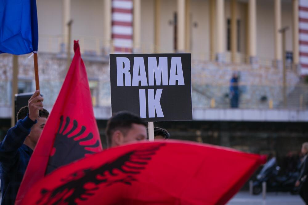 FOTO-GALERI/ Basha në Durrës: “Era e ndryshimit dhe e lirisë ka ardhur në qytetin tuaj”