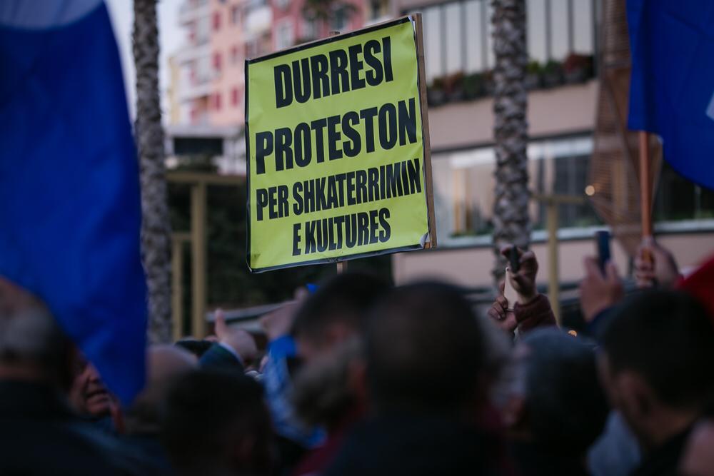 FOTO-GALERI/ Basha në Durrës: “Era e ndryshimit dhe e lirisë ka ardhur në qytetin tuaj”