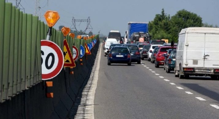 Punime tek “Mbikalimi Kasharit – Rinas”, ja si devijohet trafiku në këtë aks