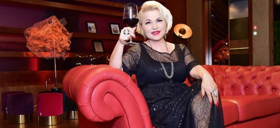 Rita Lati i drejtohet gazetarit: Vetëm yt atë ka dashuruar vërtetë