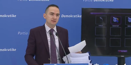 VIDEO/Salianji publikon përgjime të reja: Fredi Alizoti ka folur dhe me Taulant Ballën