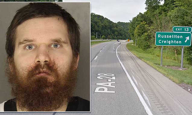 Shoferi po këndonte i lumtur, pasagjeri bezdiset dhe e mbyt