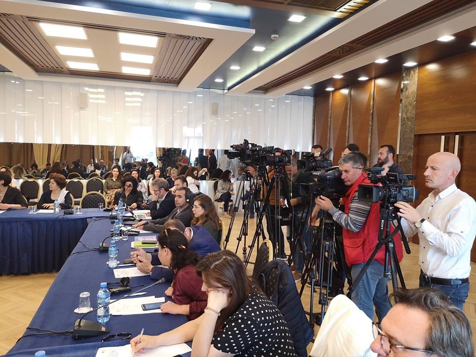 Studimi britanik ne Shqiperi, te behesh deputet kushton deri ne 300 mije euro