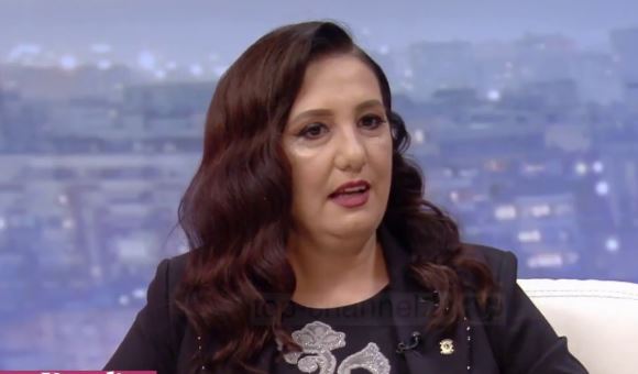 FOTO/Shfaqet në publik Aida Shtino, këtë herë aty nuk e prisnim