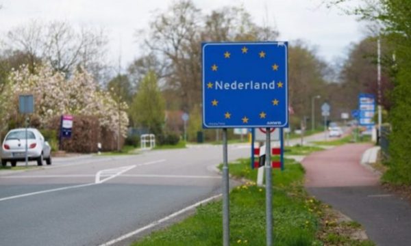 Reagimi zyrtar i Holandës: Për momentin udhëtoni pa viza, qeveria po mendon për…