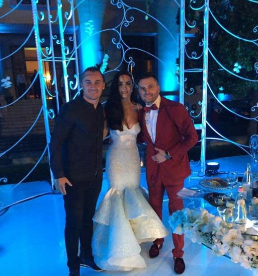 FOTO/Mbeti i vrarë në mes të Laçit, zbulohet lidhja e njërit prej kushërinjve me Bes Kallakun