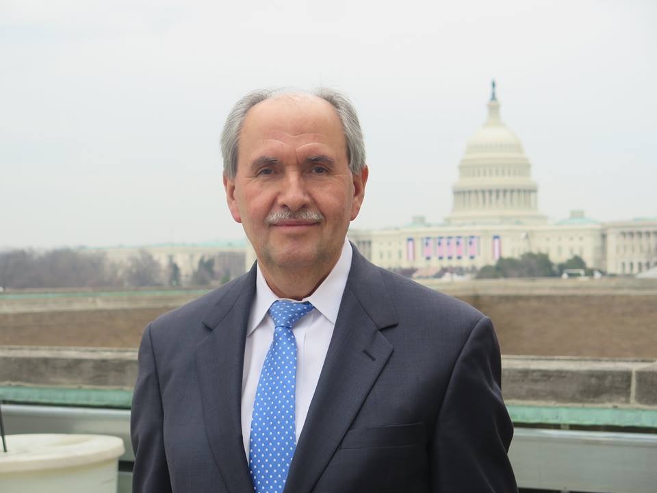 ELEZ BIBERAJ/ Edi Rama mbrojti  korrupsionin ne Shqiperi. Zgjidhja per krizen e rende politike