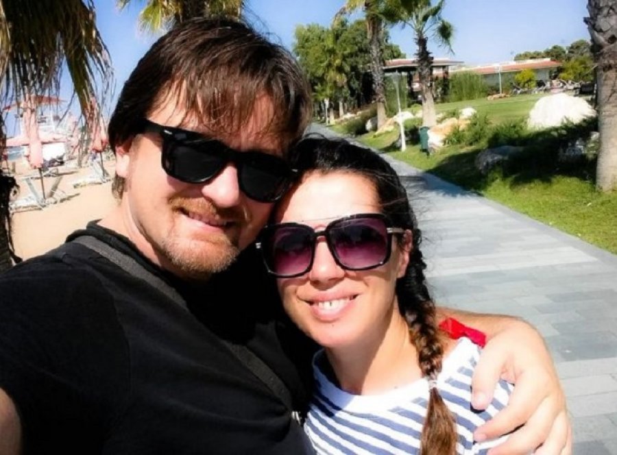 FOTO/ Jul Deda urim me fjalë të vogla për bashkëshorten: Jam me fat që të kam