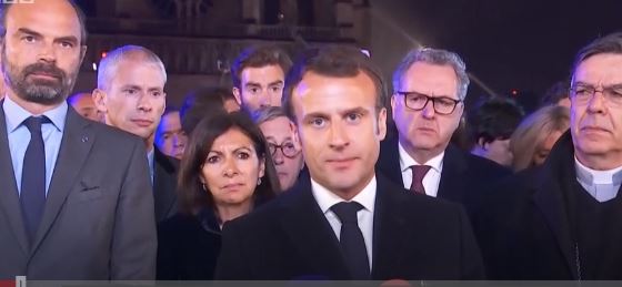 Markat e njohura japin fondet e para për Katedralen e Notre-Dame, Macron: Do ta rindërtojmë