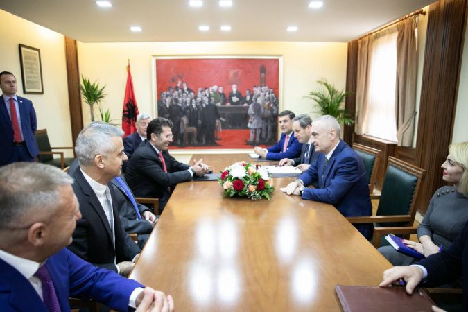 Zbardhet takimi i aleatëve të PD me Metën, çfarë u diskutua mes tyre