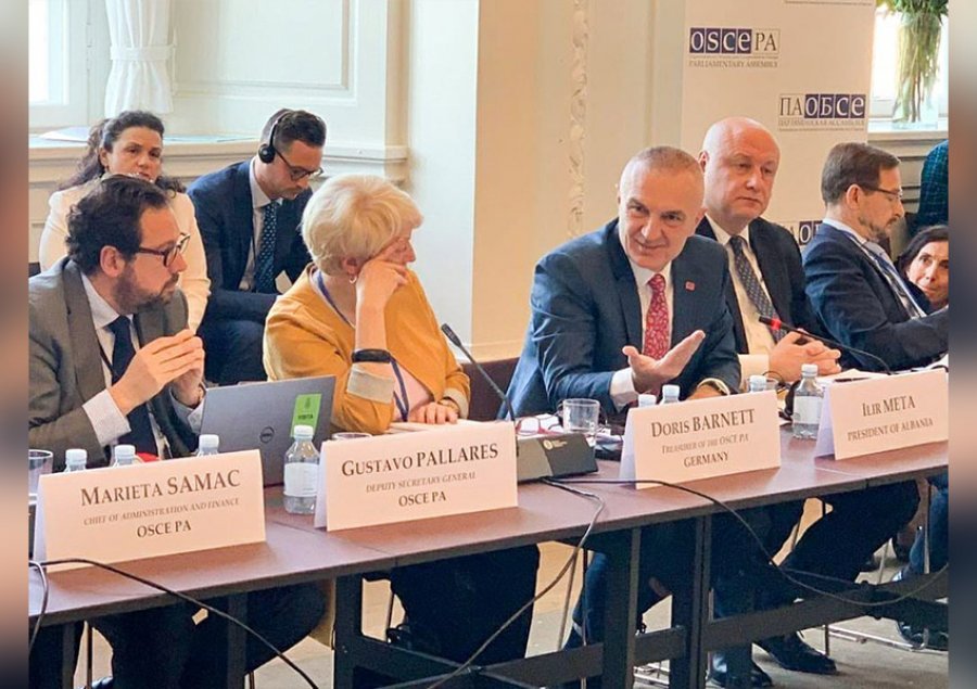 Presidenti Meta, mesazh për krizën politike: Duhet marrë një kthesë 180 gradë