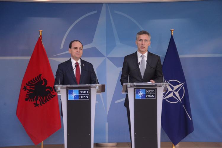 10 vjet në NATO, Nishani: U përpoqën ta bllokojnë me protesta të dhunshme