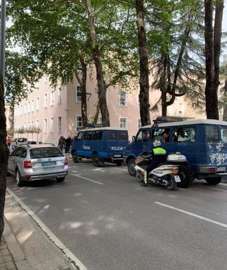 Protestë prej 3 ditësh, minatorët sërish para Kryeministrisë, ja kërkesat e tyre