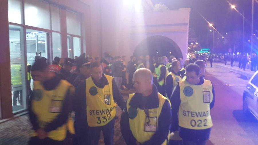 Mbyllet në barazim Partizani-Laçi, plas sherri në tribunën ‘Vip’