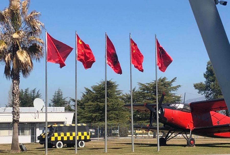 Media kineze përfshihet në debatet e Tiranës për aeroportin: Aeroporti s’i përket kinezëve, por të gjithë shqiptarëve