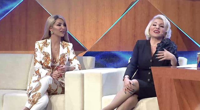 VIDEO/ Kush e ka të dashurin më të mirë, Rita apo Roza Lati?