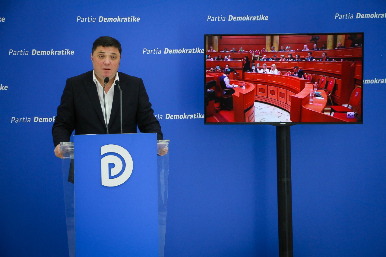 “Pronat e Bashkisë kalojnë tek privati”,  Çollaku tregon detajet: Si ndodhi akti mafioz nga Veliaj