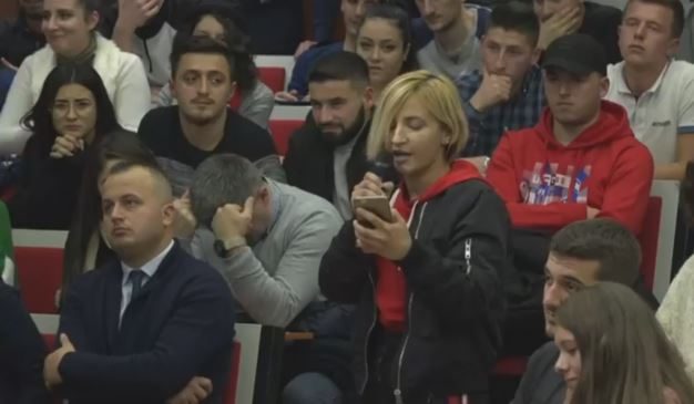 “Turp, Skandal”, Vasili denoncon: Policia sapo ndalon studenten që u përplas me Ramën