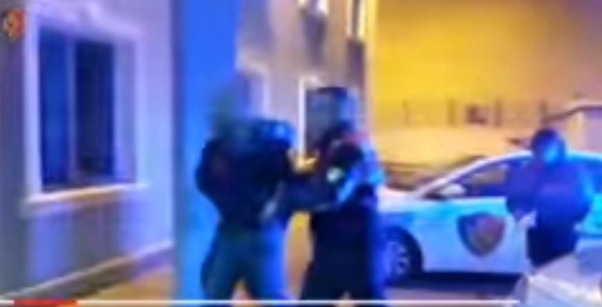 VIDEO/Arrestime në Lezhë, policia kap dy të rinjtë me ndihmën e qytetarëve