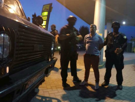 Kush është i forti i Elbasanit që i çau nofullën policit dhe më pas u “zhduk”