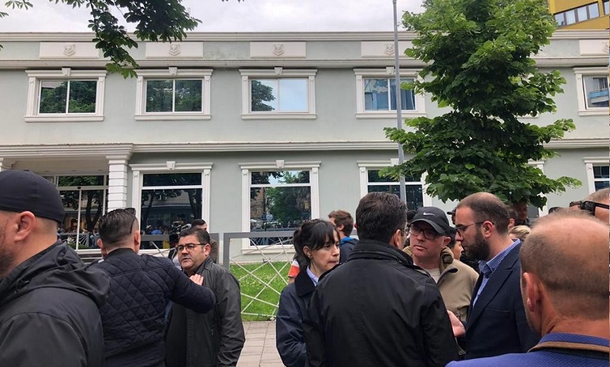 “Situatë e tmerrshme”, çfarë thotë bashkëshortja e Lulzim Bashës