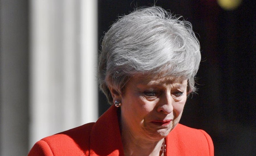 Europa respekt për Theresa May, çfarë ndodh pas largimit të saj
