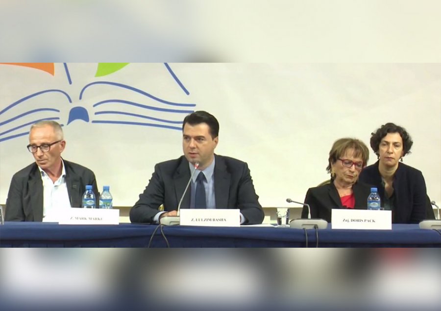 Basha, diskutim me pedagogë: Arsimi ndodhet në krizën më të rëndë në këto 29 vite