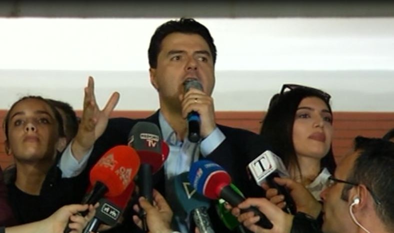 Basha mesazh Ramës: Hapi rrugë zgjidhjes politike, reflekto thellë, ke mbetur i vetëm