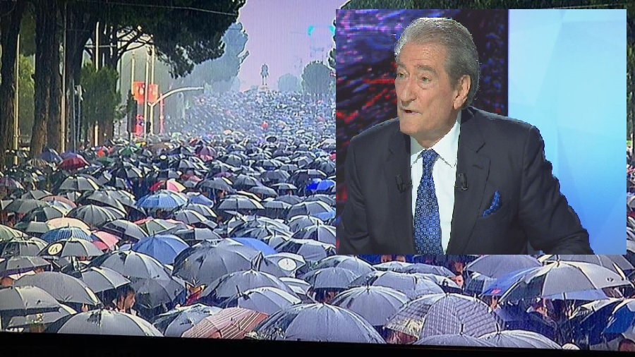 Berisha poston FOTO-n e protestës: “Kryengritësit e lirisë nuk i mposht asgjë”