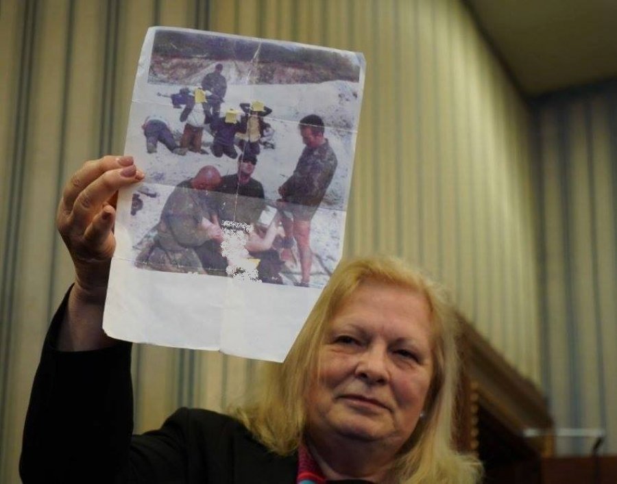 Deputetja shqiptare publikon FOTON e tmerrshme, kështu i dhunonin ushtarët serbë gratë kosovare