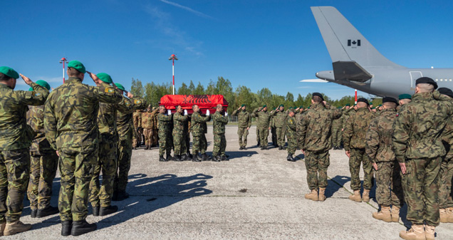 Mbërrin në Shqipëri trupi i pajetë i Major Tanushit, homazhet dhe nderimet të enjten