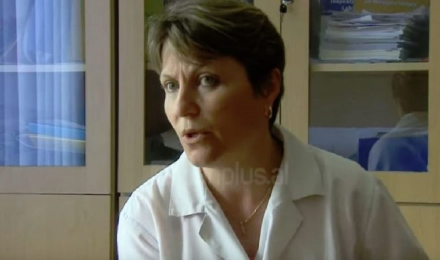 Tiranë, prindi i dehur dhunoi pesë mësuese