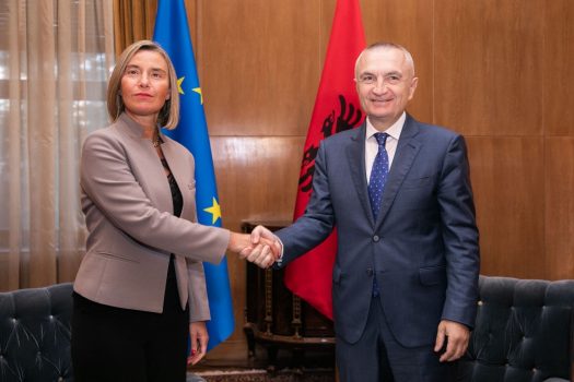 Meta takon Mogherinin: Sfidat mund të kapërcehen vetëm me dialog